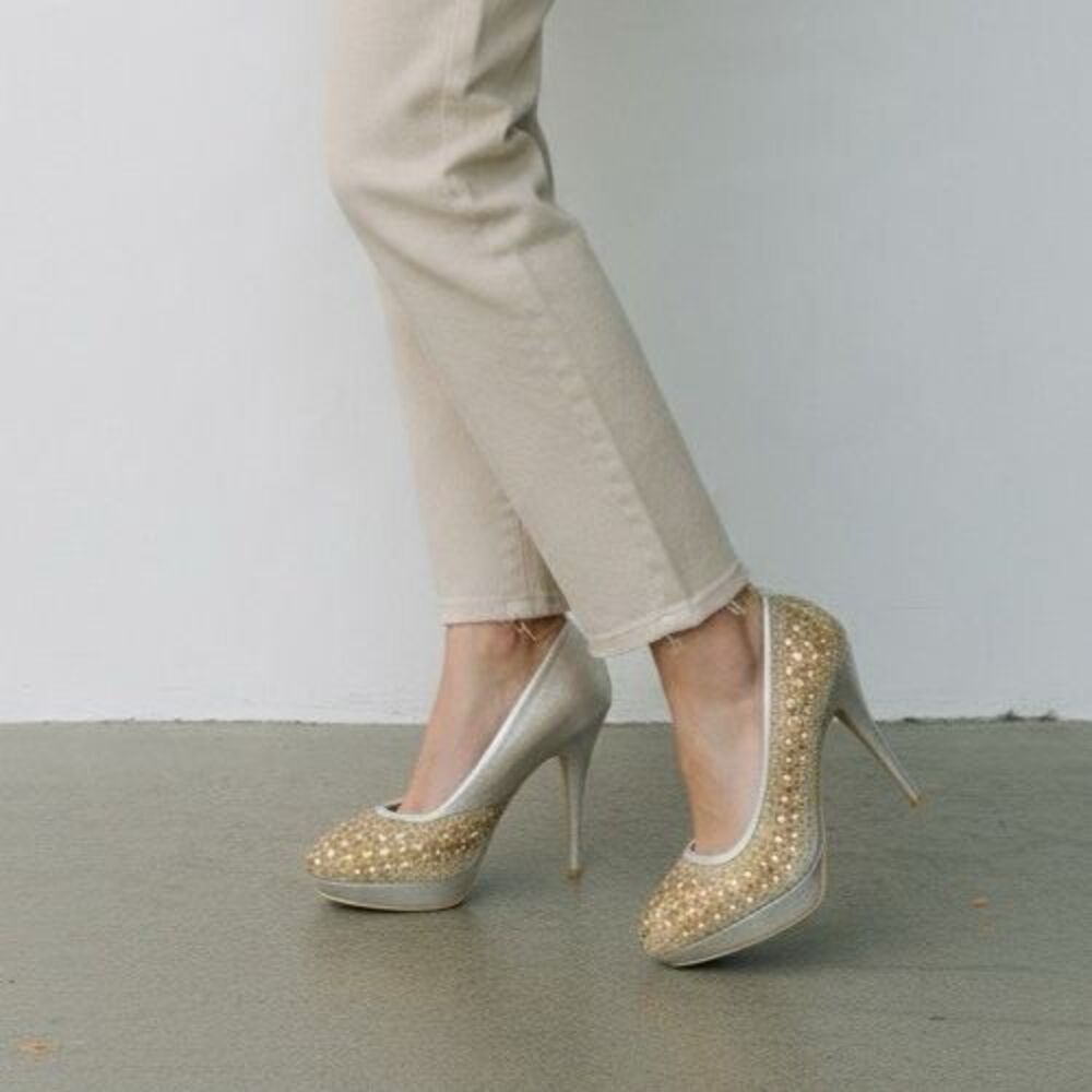 Second Luv NIB womens glamorous party pumps 5 in. heels gold rhinestones sz 8